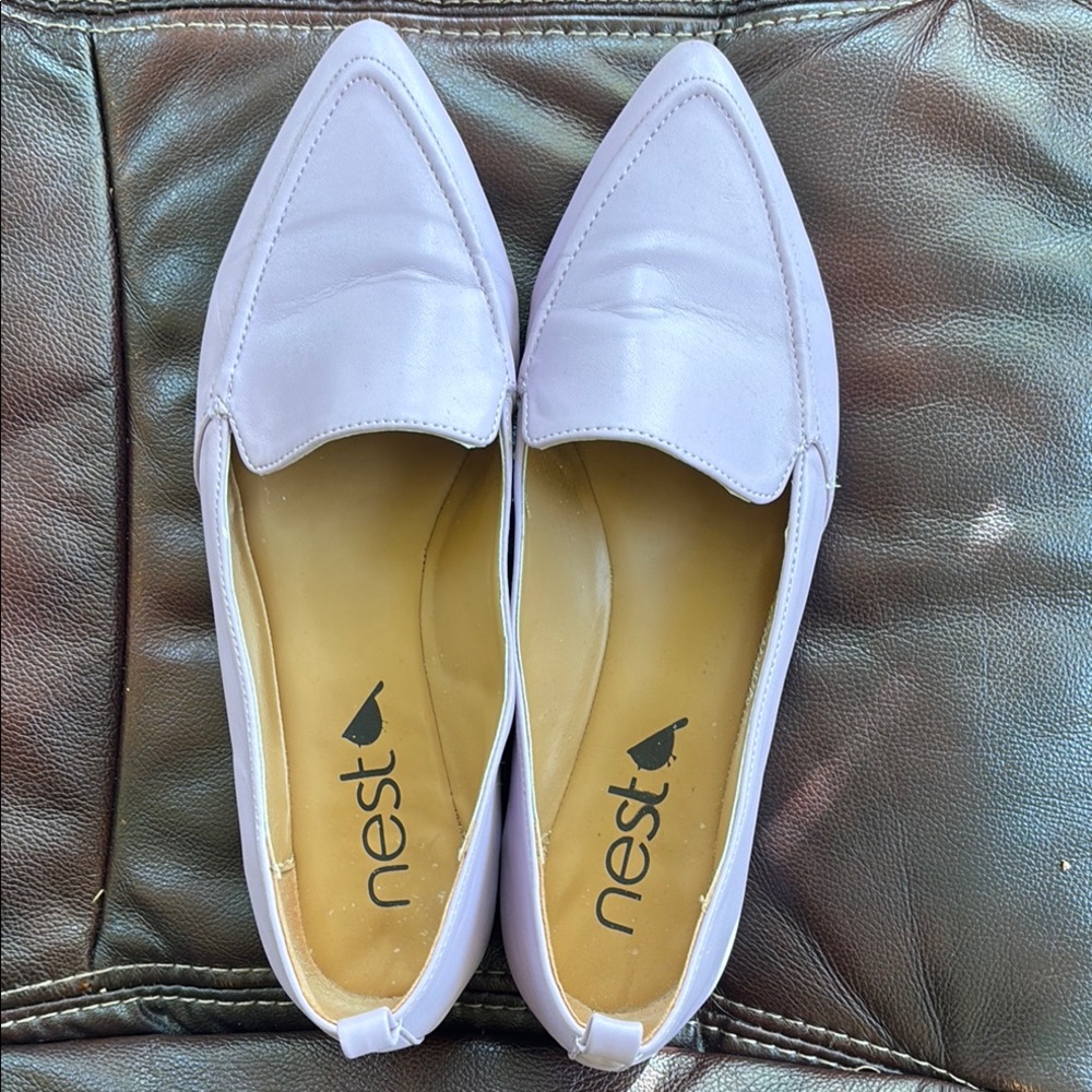 Nest Lavender Pointed Loafers